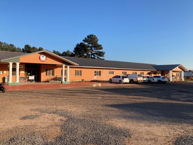 Hospital-Luz-y-Vida-in-Campo9-near-Properties-of-AlePar-SA-for-sale